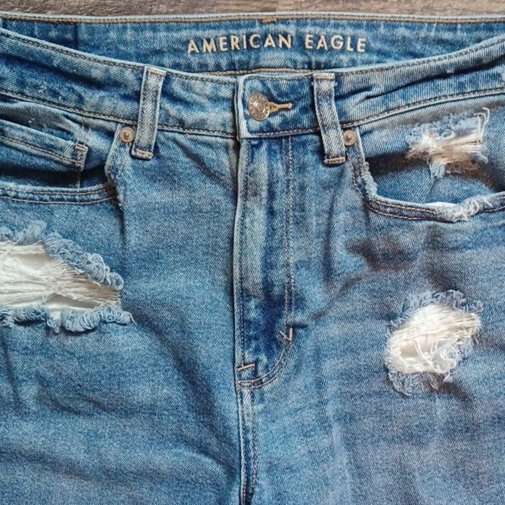 American Eagle Mom Straight Jean - Picture 5 of 9